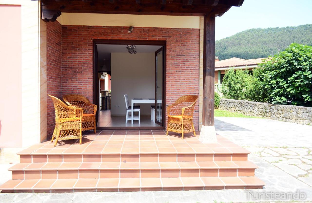 Chalet Tina Mayor: Amplio Jardin Y Tranquilidad Muy Cerca De La Playa Pesués Exterior photo